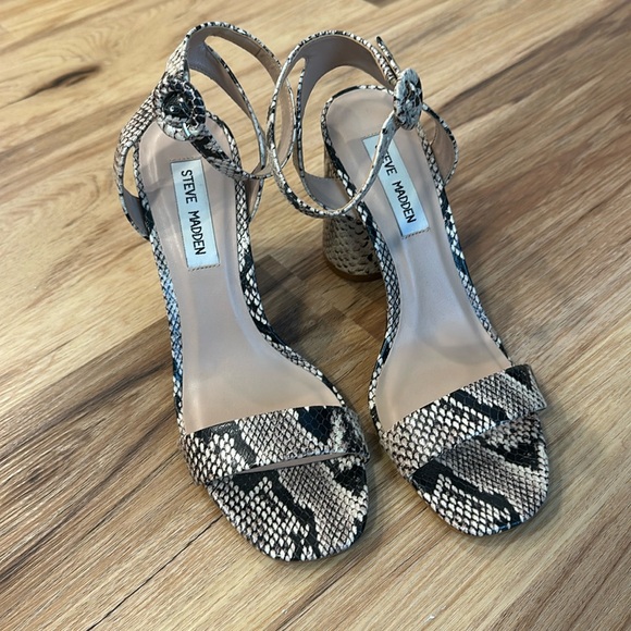 Steve Madden Snakeskin Heels - Picture 1 of 5